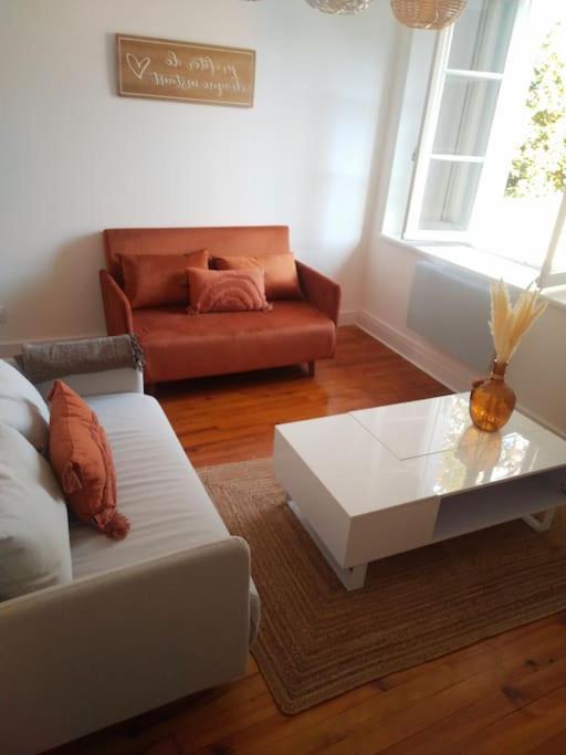 "Le Boheme", Logement Cosy, Au Calme Vertrieu 외부 사진