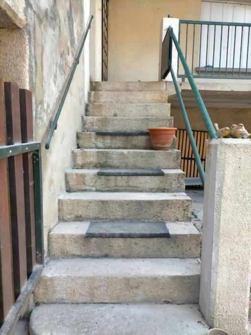 "Le Boheme", Logement Cosy, Au Calme Vertrieu 외부 사진